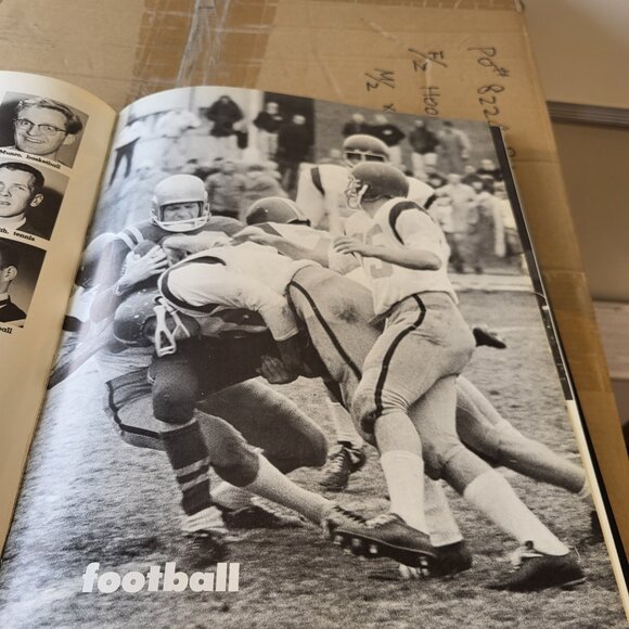 Vtg 1965 The University of Alberta Evergreen & Gold Yearbook - Picture 9 of 13